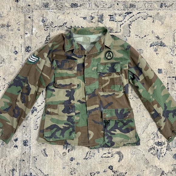 Vintage U.S. Army Camouflage Utility Jacket/Shirt - Picture 2 of 8